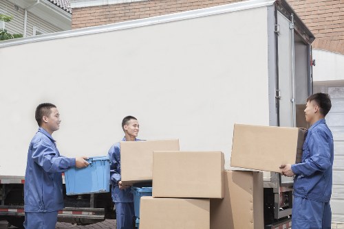 Moving truck service for home and business relocations in Hounslow